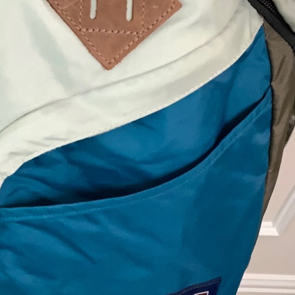 Jansport POWDERHORN backpack-Lt French Grey/Cilantro Grn - Picture 9 of 16